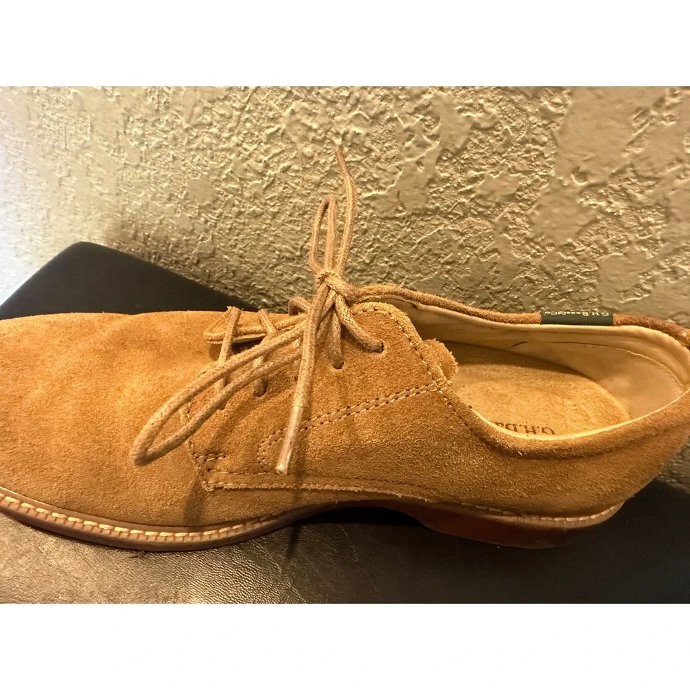 GH Bass and Co Mens Tan Suede Buck Derby Shoes Lace Up Classic Round Toe